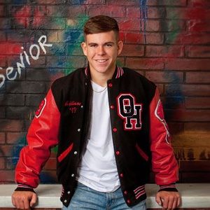 Meet your Posher, Addison